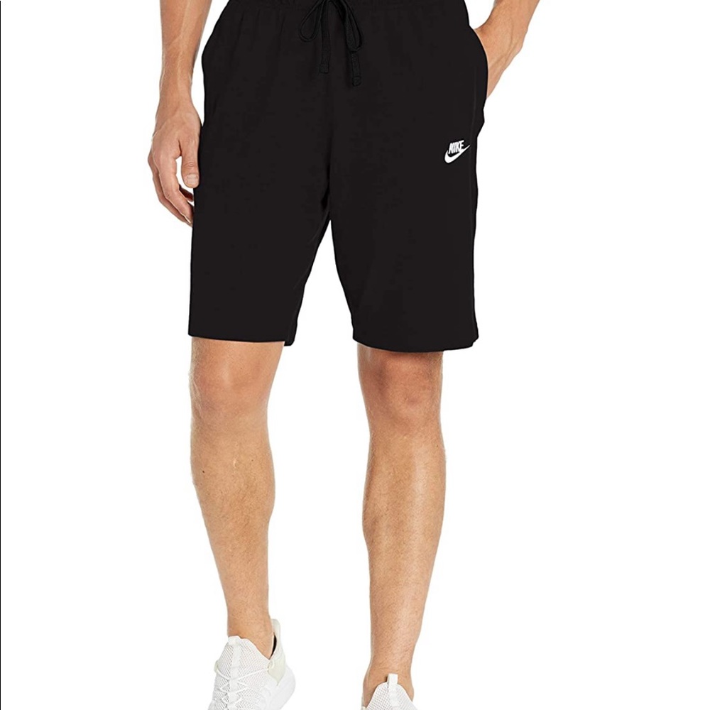 Nike Men’s Sportswear Club Short
